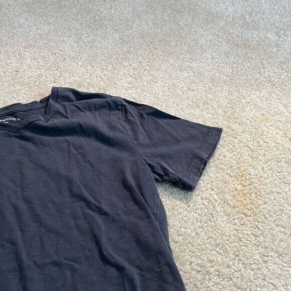 BOYS SIZE LARGE (10) GAP KIDS SHIRT - Picture 4 of 9